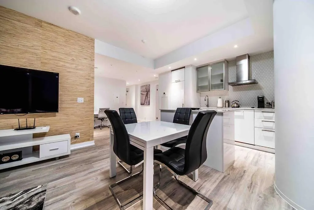 Signature View Of Cn Tower In Lux Toronto Condo