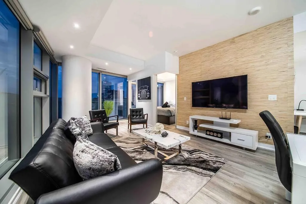 Signature View Of Cn Tower In Lux Toronto Condo 0*,