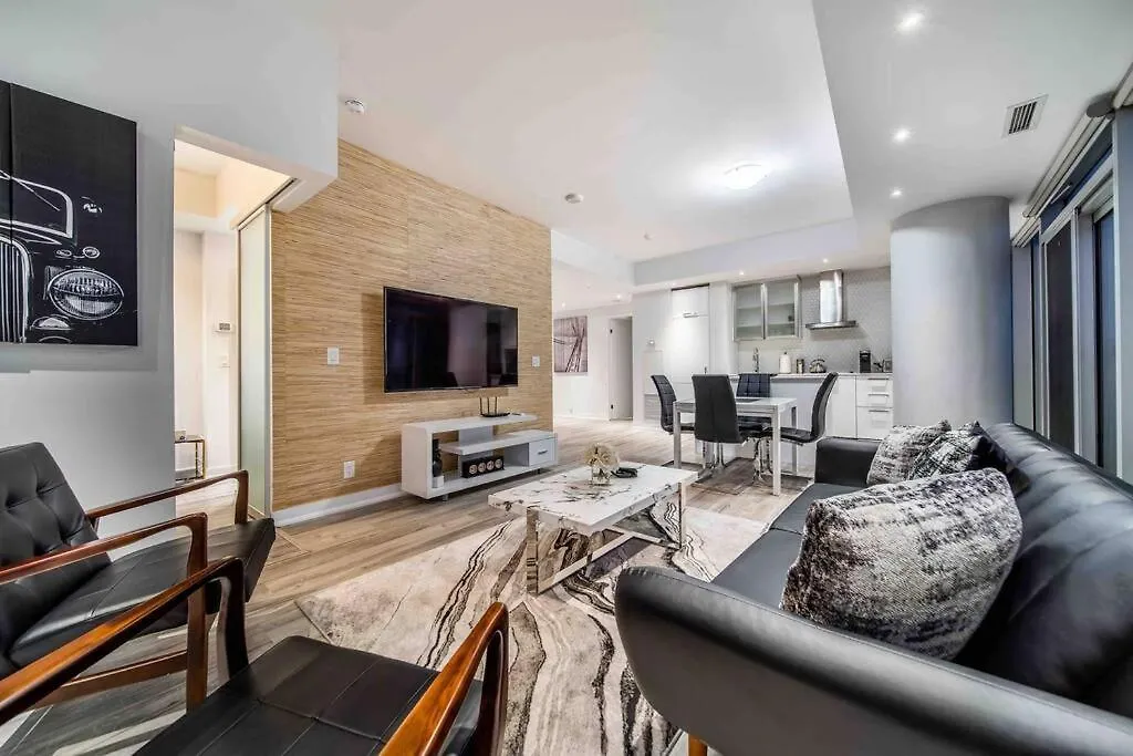 Apartment Signature View Of Cn Tower In Lux Toronto Condo